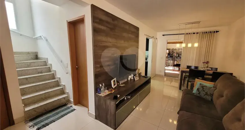 Casa em condomínio fechado com 4 quartos à venda na Rua Ipês do Rio Bonito, Socorro, São Paulo