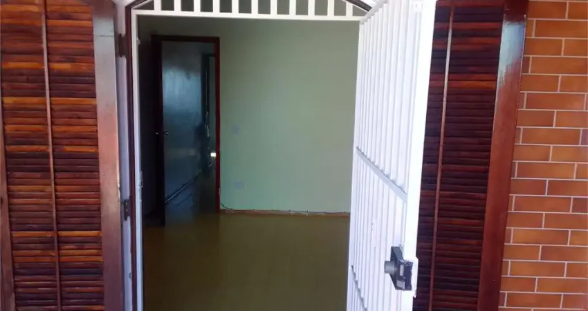 Sobrado com 2 quartos à venda em Jardim Da Pedreira - SP