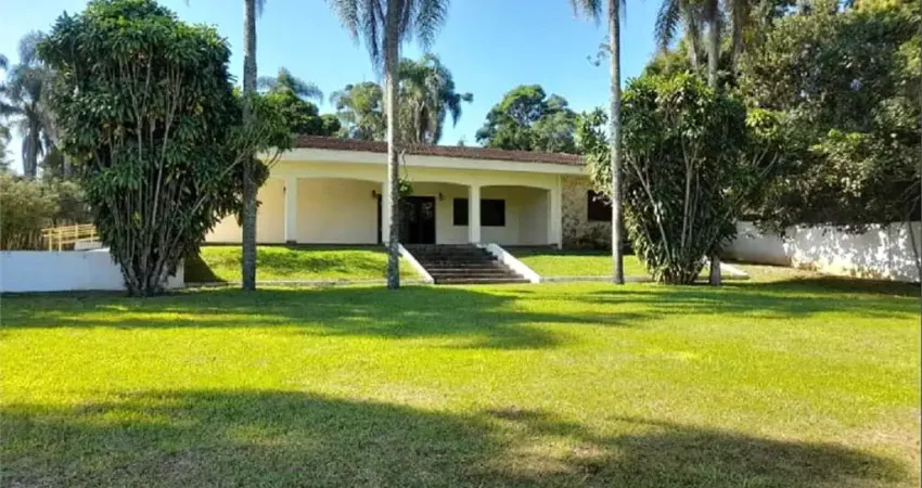 Chácara / sítio com 4 quartos à venda na Doutor André Stucchi, 2480, Centro, Embu-Guaçu