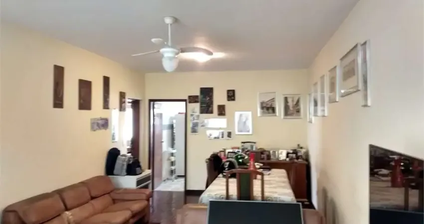 Casa com 3 quartos à venda na Rua Marília de Dirceu, 378, Jardim Aeroporto, São Paulo