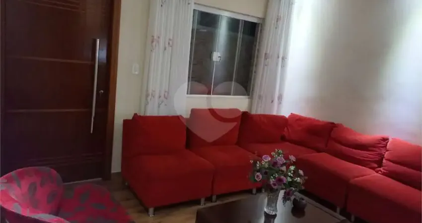 Casa com 3 quartos à venda em Parque Residencial Cocaia - SP
