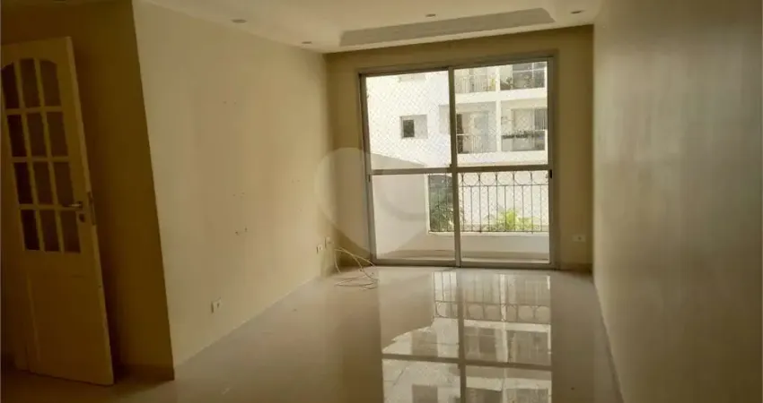 Apartamento Reformado no Edifício Tebas: jardim marajoara ,rua José  Benedito Salinas