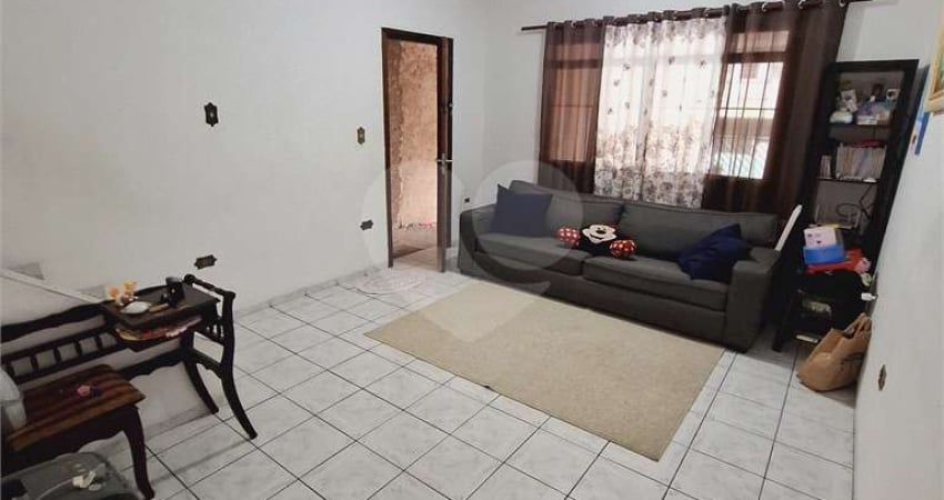Casa com 3 quartos à venda na Rua Daniel José de Carvalho, 26, Jardim Guanhembu, São Paulo