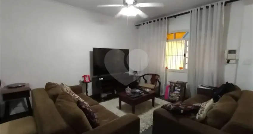 Sobrado com 4 quartos à venda em Vila São Paulo - SP