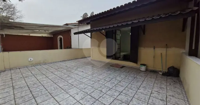 Casa com 3 quartos à venda na Avenida Rubens Montanaro de Borba, Cidade Dutra, São Paulo