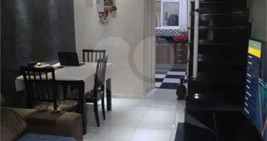 Casa em condomínio fechado com 3 quartos à venda na Rua Gregório Ferreira, Vila Emir, São Paulo