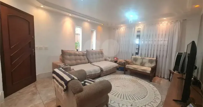Casa com 3 quartos à venda na Rua Jair de Mello Viana, Interlagos, São Paulo