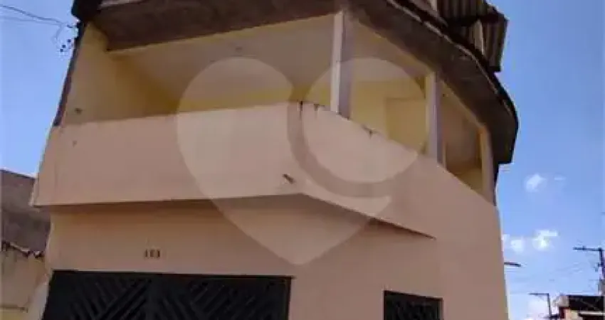 Casa de vila com 2 quartos à venda em Balneário São José - SP