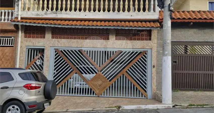 Sobrado com 4 quartos à venda em Jardim Guanhembu - SP
