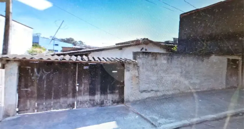 Casa térrea com 4 quartos à venda em Parque Cocaia - SP