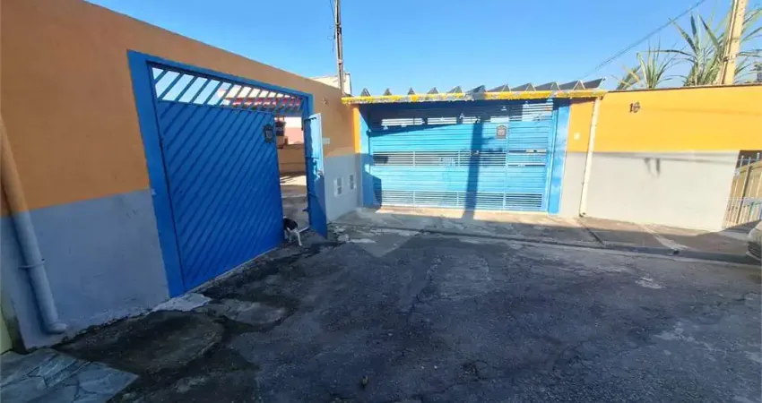 Casa térrea com 8 quartos à venda em Jardim Noronha - SP