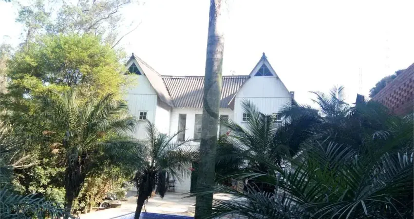 Casa com 3 quartos à venda na Alpestre, 55, Guarapiranga, São Paulo