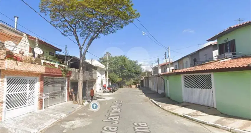 Casa com 3 quartos para alugar na Rua Jair de Mello Viana, 298, Interlagos, São Paulo