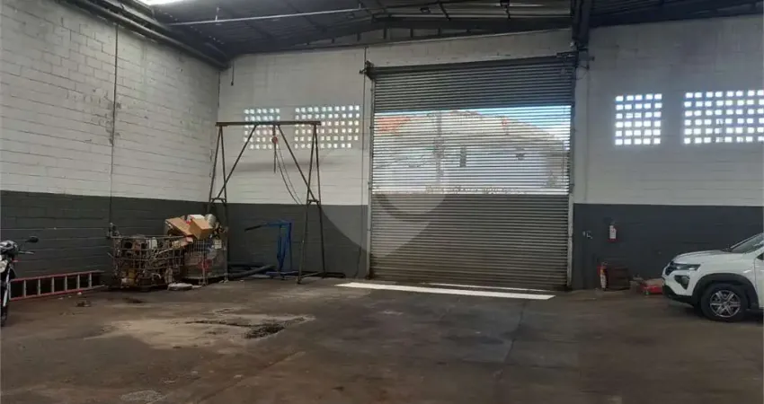 Barracão / Galpão / Depósito para alugar na Rua João Prey, 109, Interlagos, São Paulo