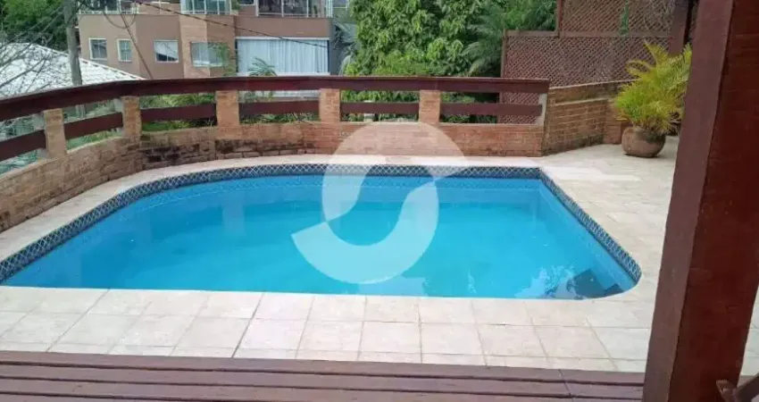 Casa com 4 quartos com 583 m² por R$ 4.500.000 - Itacoatiara - Niterói/RJ