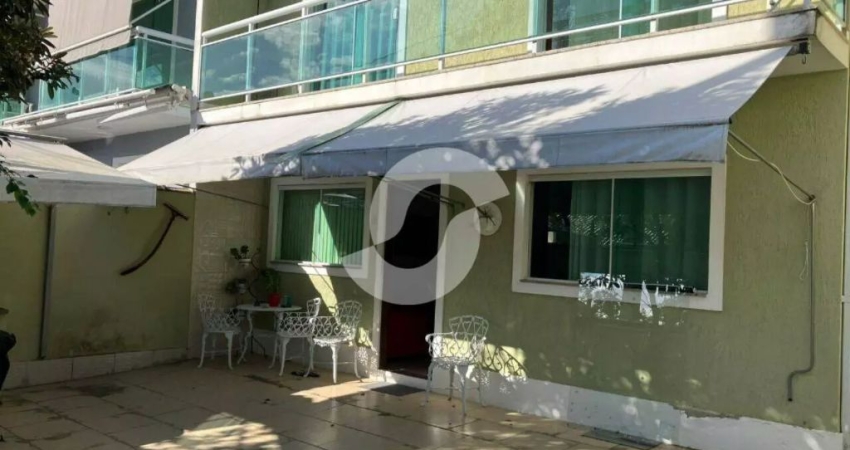Casa com 3 dormitórios à venda, 111 m² por R$ 650.000,00 - Engenho do Mato