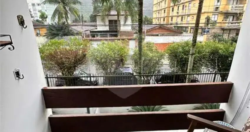 Apartamento mobiliado à venda no guarujá | 74m² | 2 dormitórios | próximo à praia