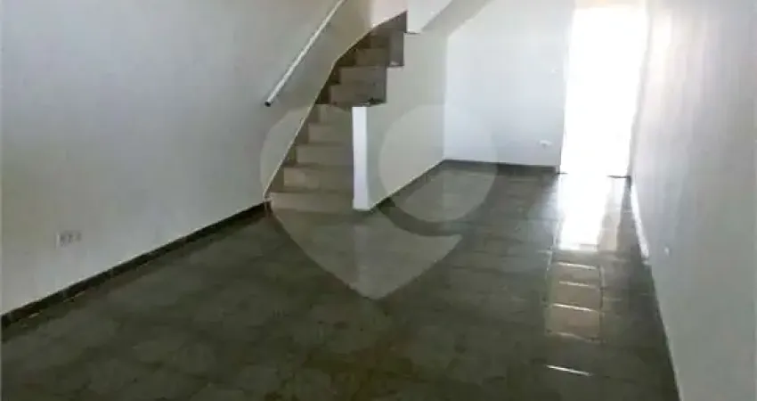 Casa com 2 quartos à venda na Rua Olivério Girondo, 128, Jabaquara, São Paulo