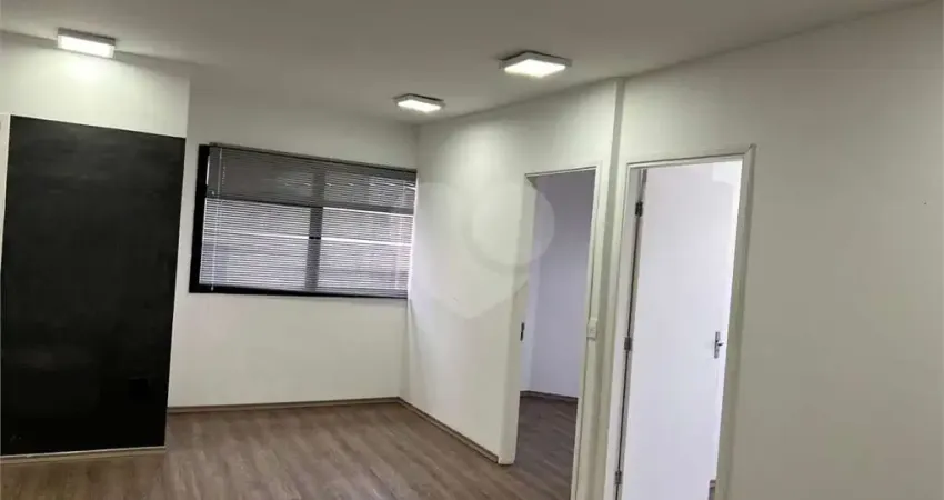 Sala comercial à venda na Rua Padre Machado, 455, Saúde, São Paulo