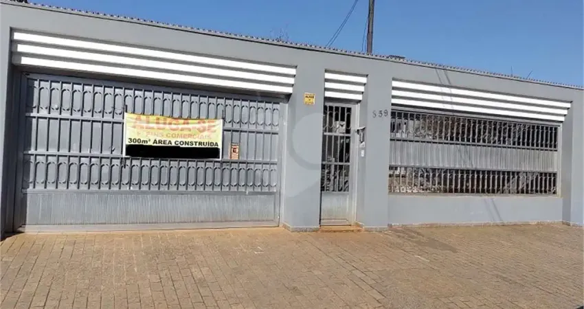 Casa com 4 quartos para alugar na Avenida Lino de Almeida Pires, 859, Jabaquara, São Paulo