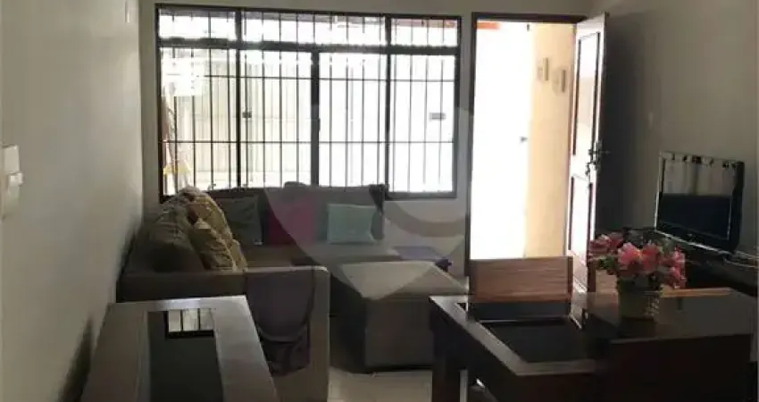 Casa com 3 quartos para alugar na Rua Cataguaz, 39, Campo Belo, São Paulo