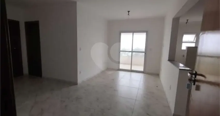 Apartamento com 2 quartos à venda ou para locação em Mirim - SP