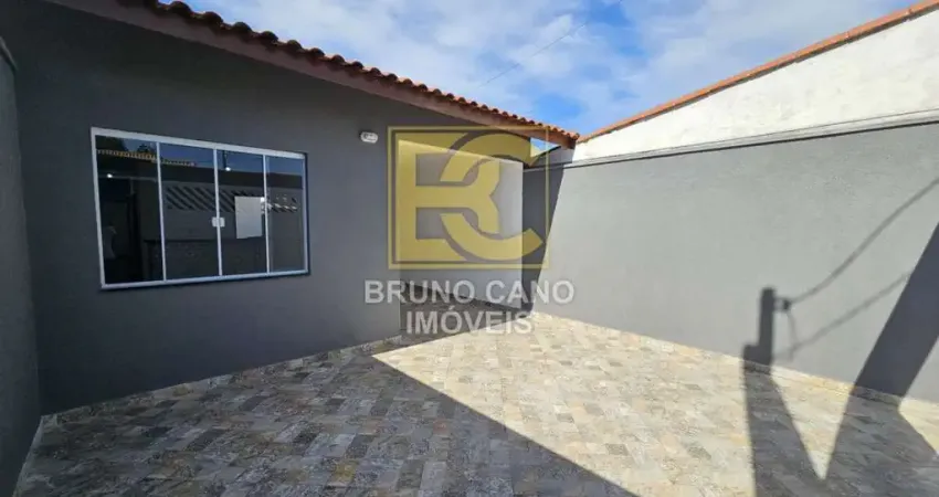 Casa Térrea Nova com Quintal Amplo – A 900m da Praia em Peruíbe
