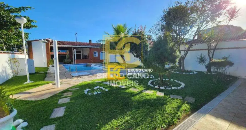 Casa com 3 quartos à venda na Rua Das Camelias, 238, Parque Balneário Oásis, Peruíbe