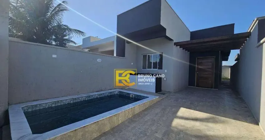 Casa Nova com Suíte e Piscina – Moderna e a 1000m da Praia em Peruíbe