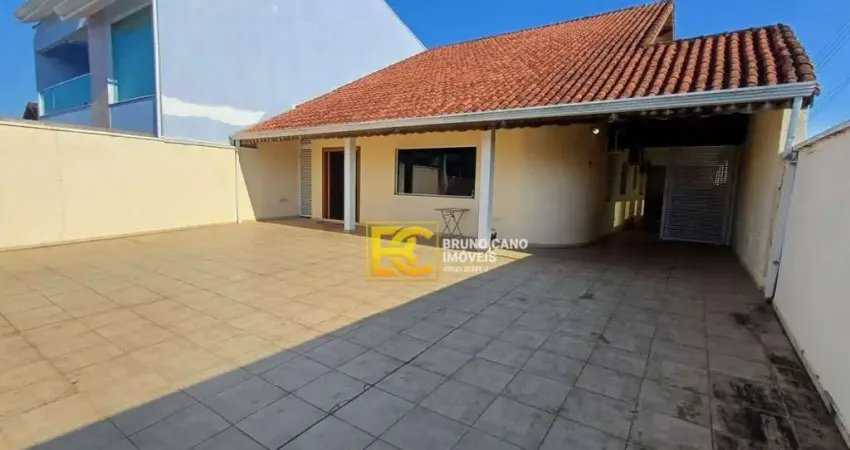 Casa com 3 quartos à venda na Avenida Semyramis De Souza Rossi, 961, Parque Balneário Oásis, Peruíbe