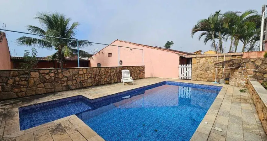 Casa térrea á 600m do mar á venda - Três Marias - Peruíbe/SP