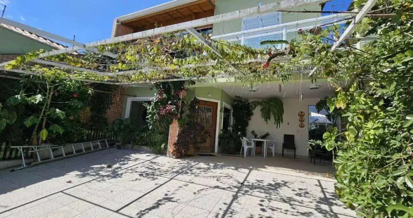 Casa com 4 quartos à venda na Avenida Padre Anchieta, 5622, Parque Balneário Oásis, Peruíbe