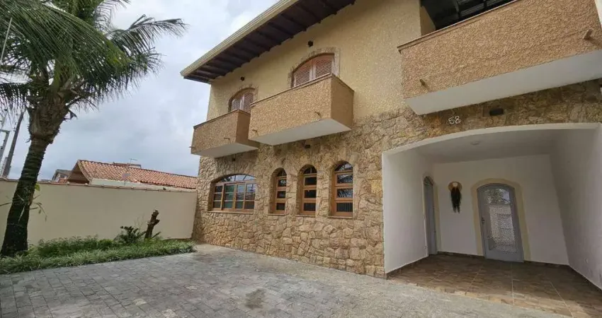 Sobrado á 100m do mar a venda  - Três Marias - Peruíbe/SP