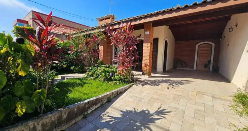 Casa com 3 quartos à venda na Avenida Padre Anchieta, 114, Centro, Peruíbe