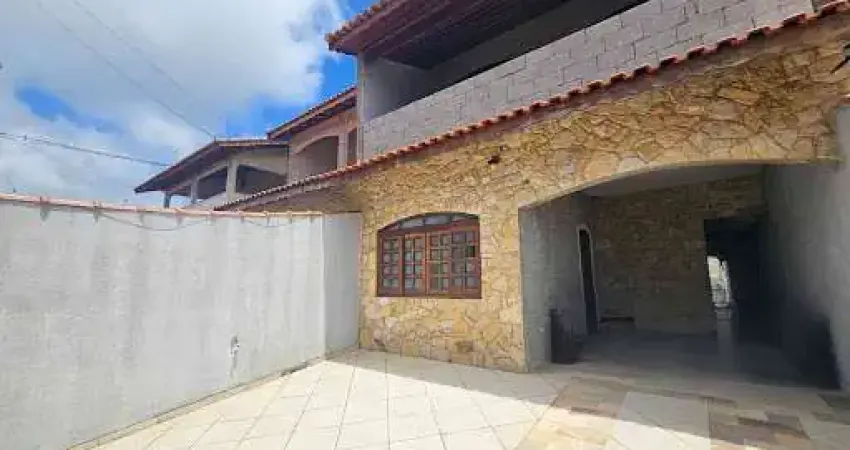 Casa com 3 quartos à venda na Rua Prof Terezinha Rodrigues Kalil, 1115, Parque D'Aville, Peruíbe