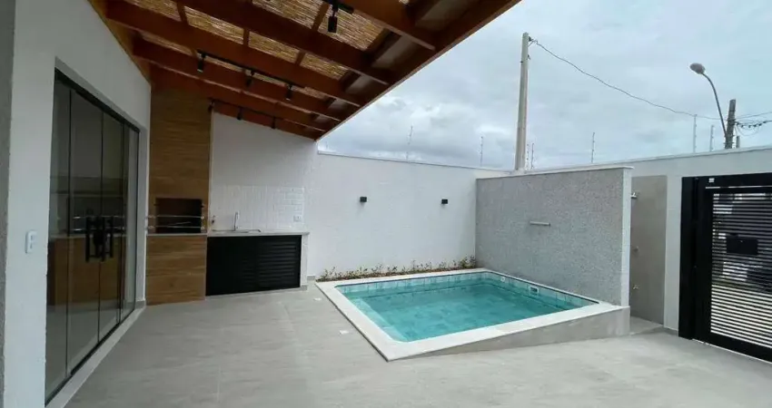 Casa Térrea Nova e Moderna  com piscina - venda á 1500 m do mar  - Flora Rica II - Peruíbe/SP