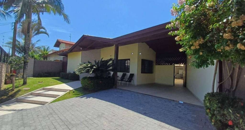 Casa à venda 200 metros do mar - Três Marias - Peruíbe/SP