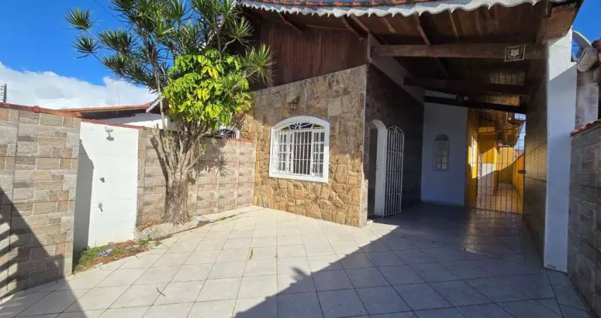 Casa Térrea a 700m Do Mar  - Stella Maris - Peruíbe/SP