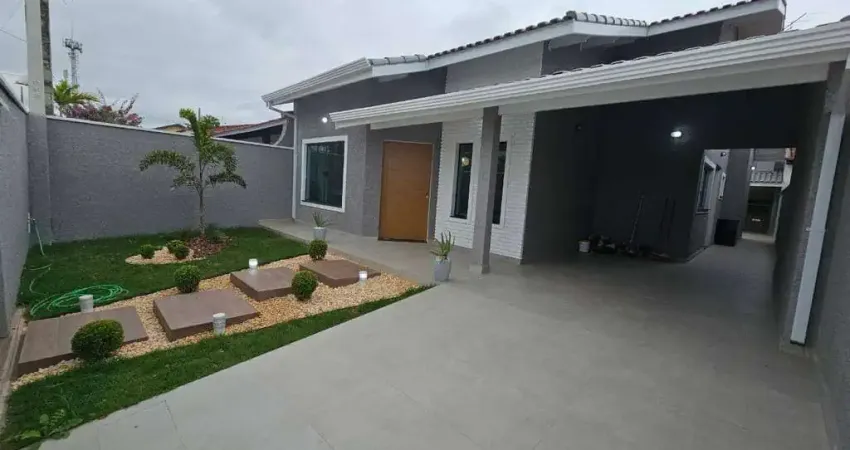 Casa com piscina a 200 metros do mar à venda  - oasis - peruíbe/sp