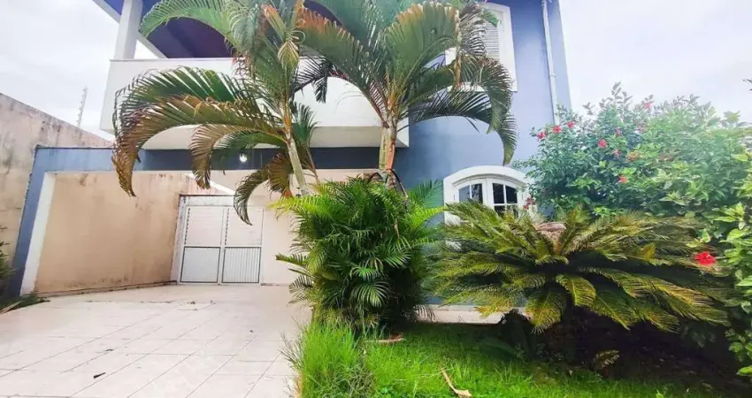 Sobrado com piscina 4 suítes - residencial três marias - peruíbe/sp