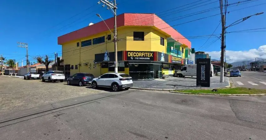 Apartamento Duplex com 3 dormitórios à 300m Do Mar em Ótima localização - Parque Turistico - Peruíbe/SP