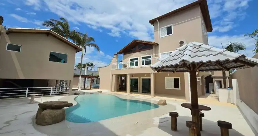 Sobrado em 2 lotes à venda a poucos metros da praia - jardim imperador - peruíbe/sp