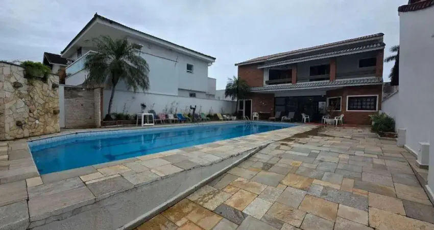 Sobrado em 2 lotes com 5 dormitórios, 200m do mar à venda  - jardim imperador - peruíbe/sp