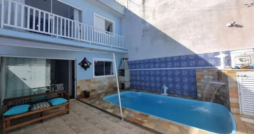 Exclusividade bc imóveis! sobrado com 2 suítes à 400 metros da praia no convento velho em peruíbe/sp