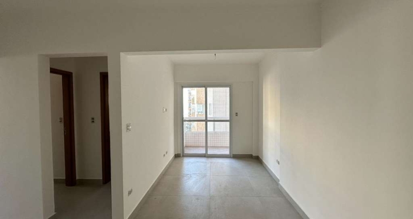 BELÍSSIMO APARTAMENTO A 200M DO M AR E LAZER COMPLETO