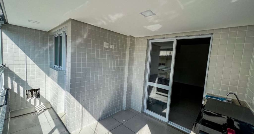 BELÍSSIMO APARTAMENTO, AMPLO, ACABAMENTO FINO E LAZER COMPLETO