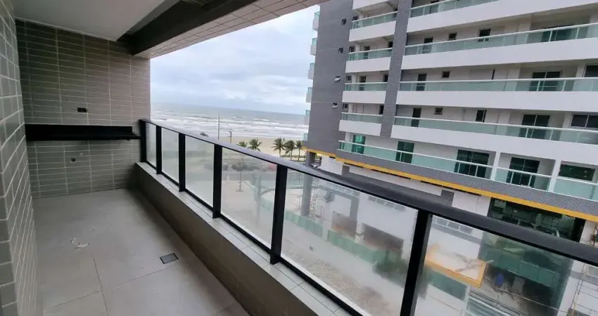 BELÍSSIMO APARTAMENTO, À 50M DO MAR E LAZER COMPLETO