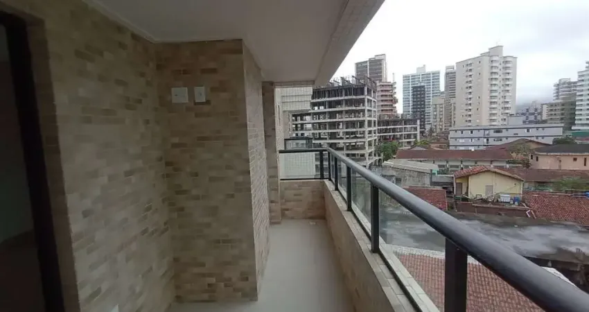 BELÍSSIMO APARTAMENTO, LAZER COMPLETO E À 150M DO MAR