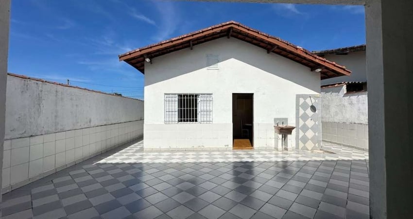 BELÍSSIMA CASA À 500M DO MAR