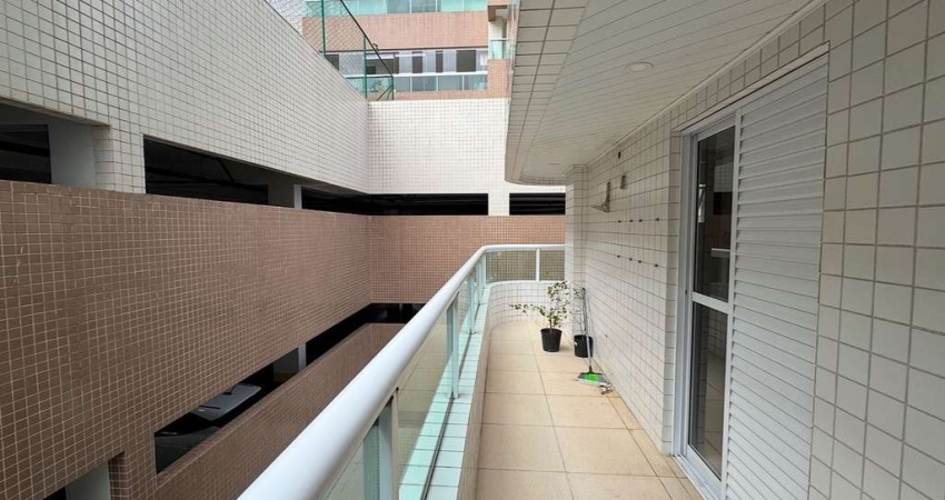 BELÍSSIMO APARTAMENTO, À 250M DO MAR E LAZER